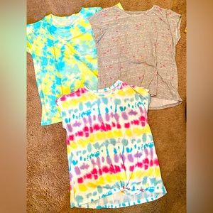 3 Girls T-Shirts